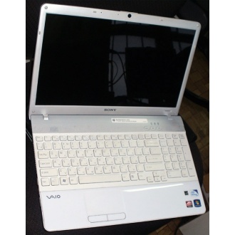 Ноутбук Sony Vaio VPCEB3E1R (Intel Pentium P6100 (2x2.0Ghz) /4096Mb DDR3 /320Gb /Radeon HD5470 /15.5" TFT 1366x768) - Кисловодск